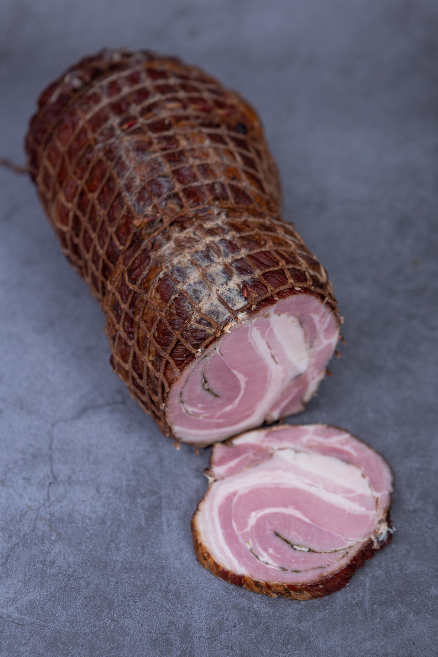 Boczek Wędzony Rolowany